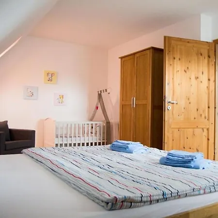 With 2 Bedrooms Casa vacanze *